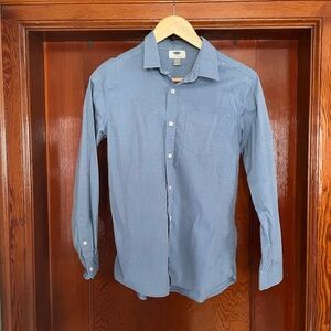 Old Navy Boy Long-sleeve Size XL 14/16 blue dress shirt, like new